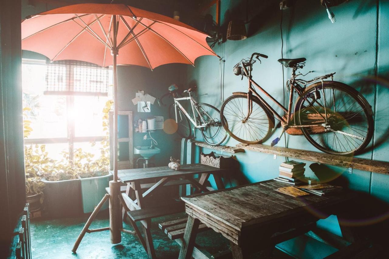 Motodorm Langkawi Hostel Kuah Luaran gambar