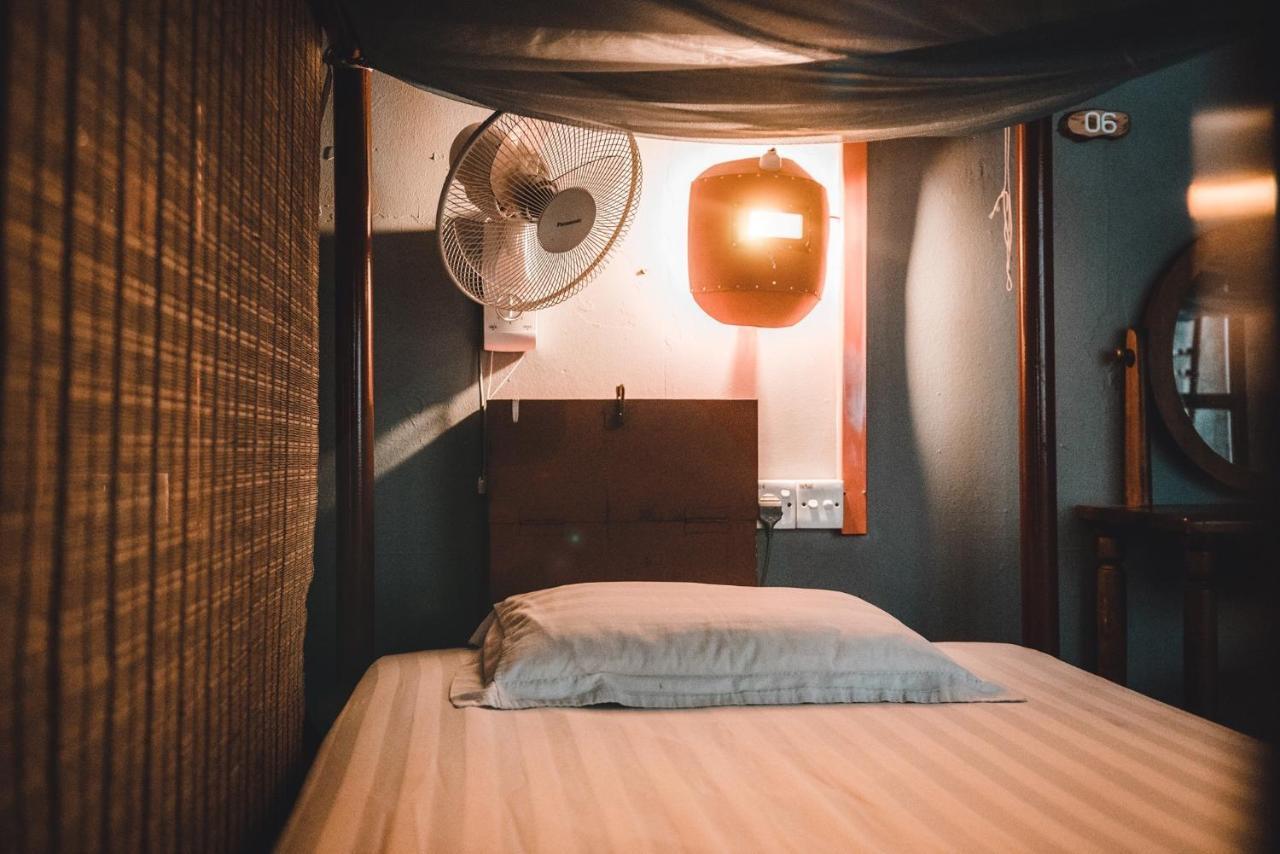 Motodorm Langkawi Hostel Kuah Luaran gambar